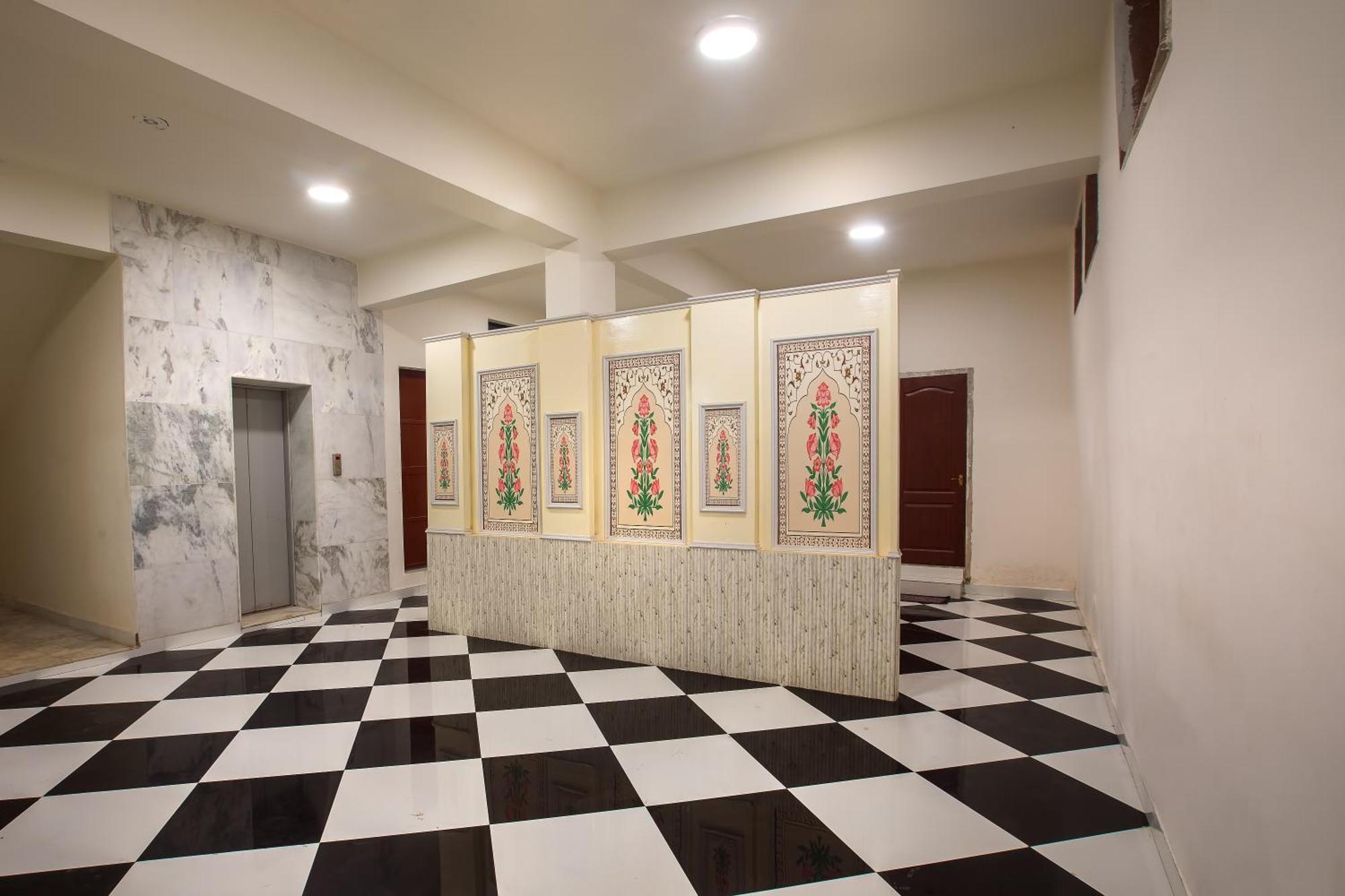 Hotel Bhakti Dhama Vrindāvan Eksteriør billede