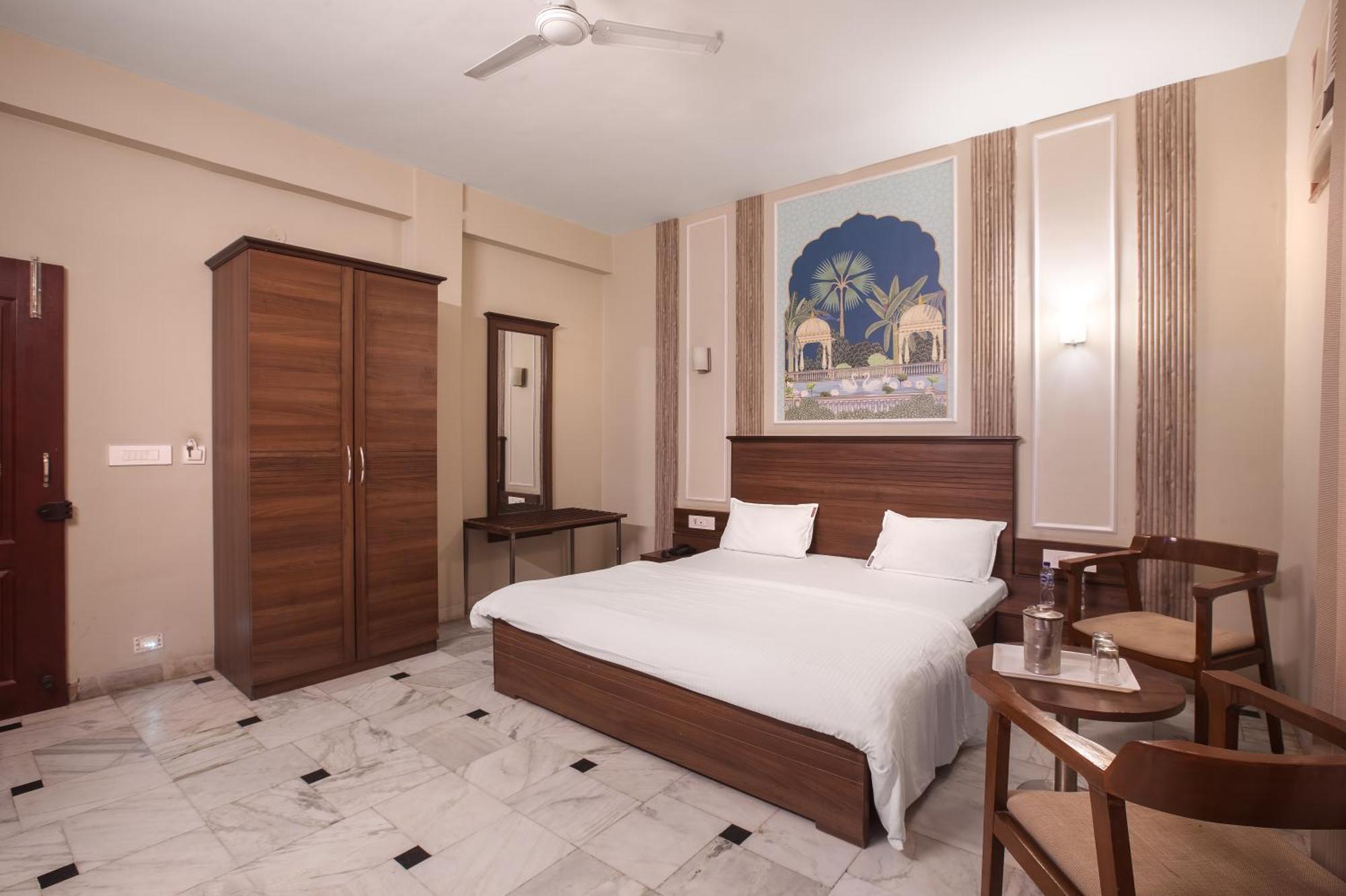 Hotel Bhakti Dhama Vrindāvan Eksteriør billede