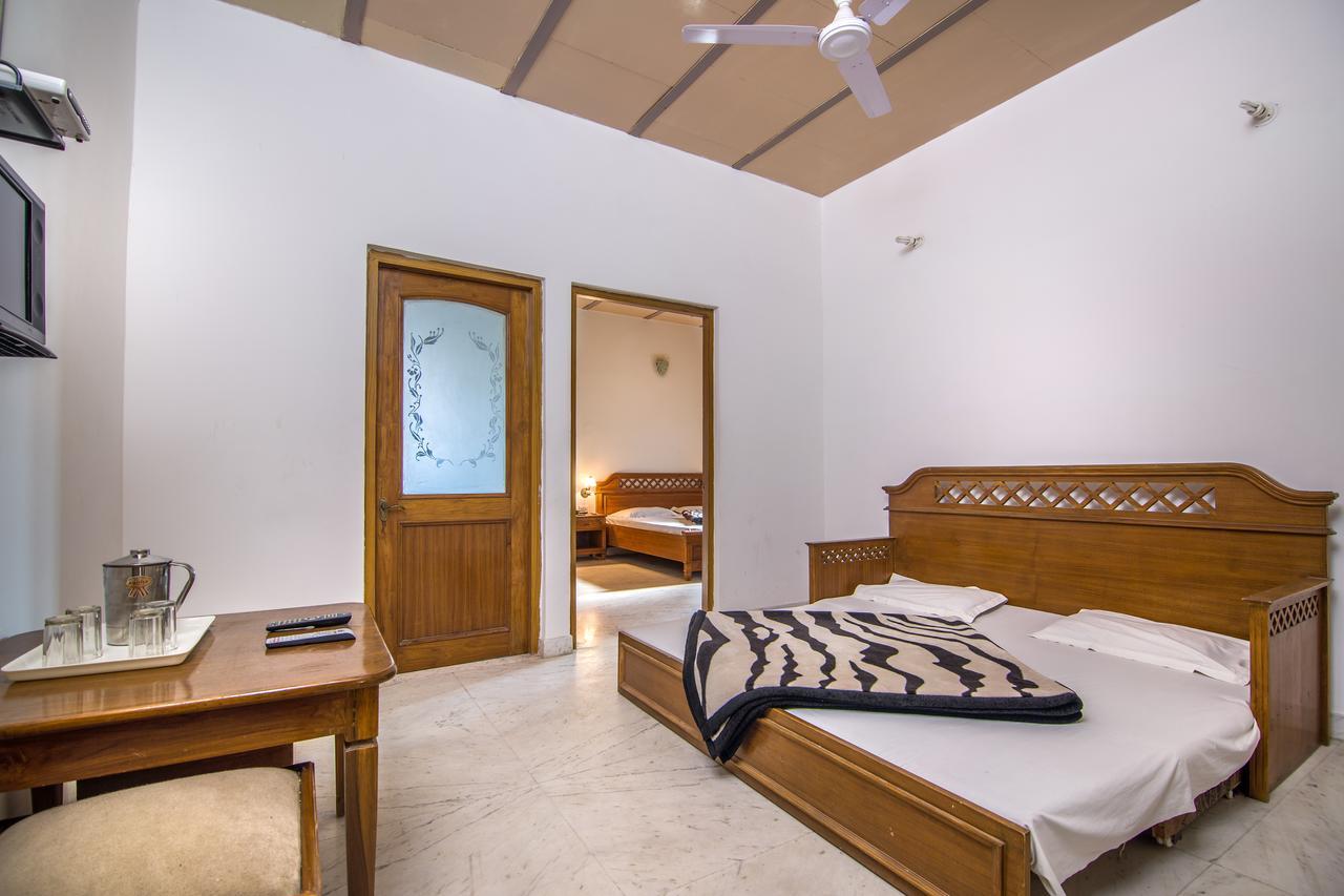Hotel Bhakti Dhama Vrindāvan Eksteriør billede