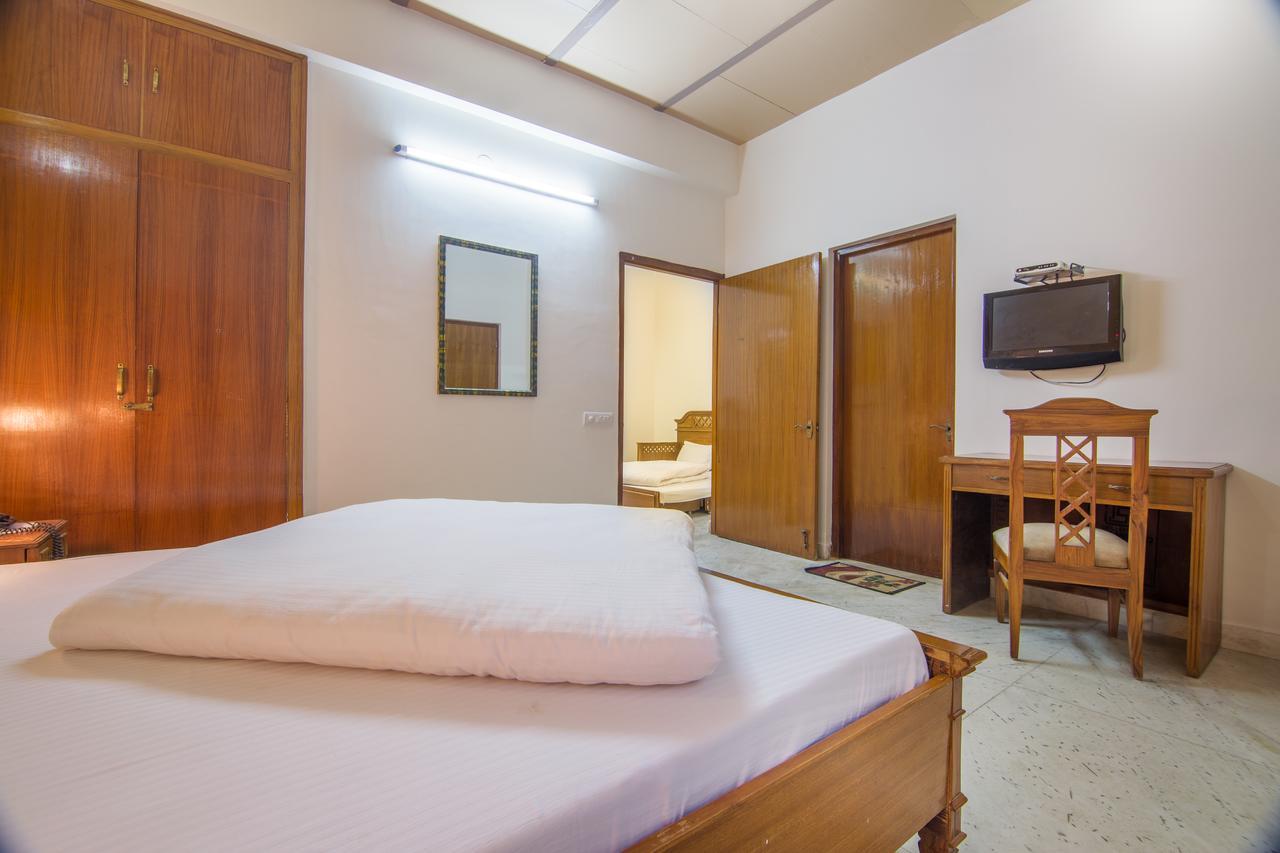 Hotel Bhakti Dhama Vrindāvan Eksteriør billede